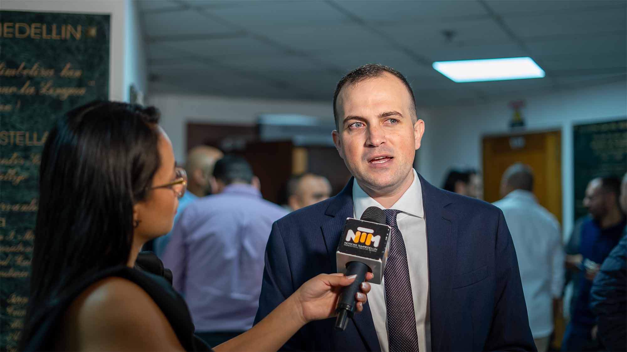 Concejal Alejandro De Bedout exige la renuncia de funcionarios activos de la Administración Quintero.