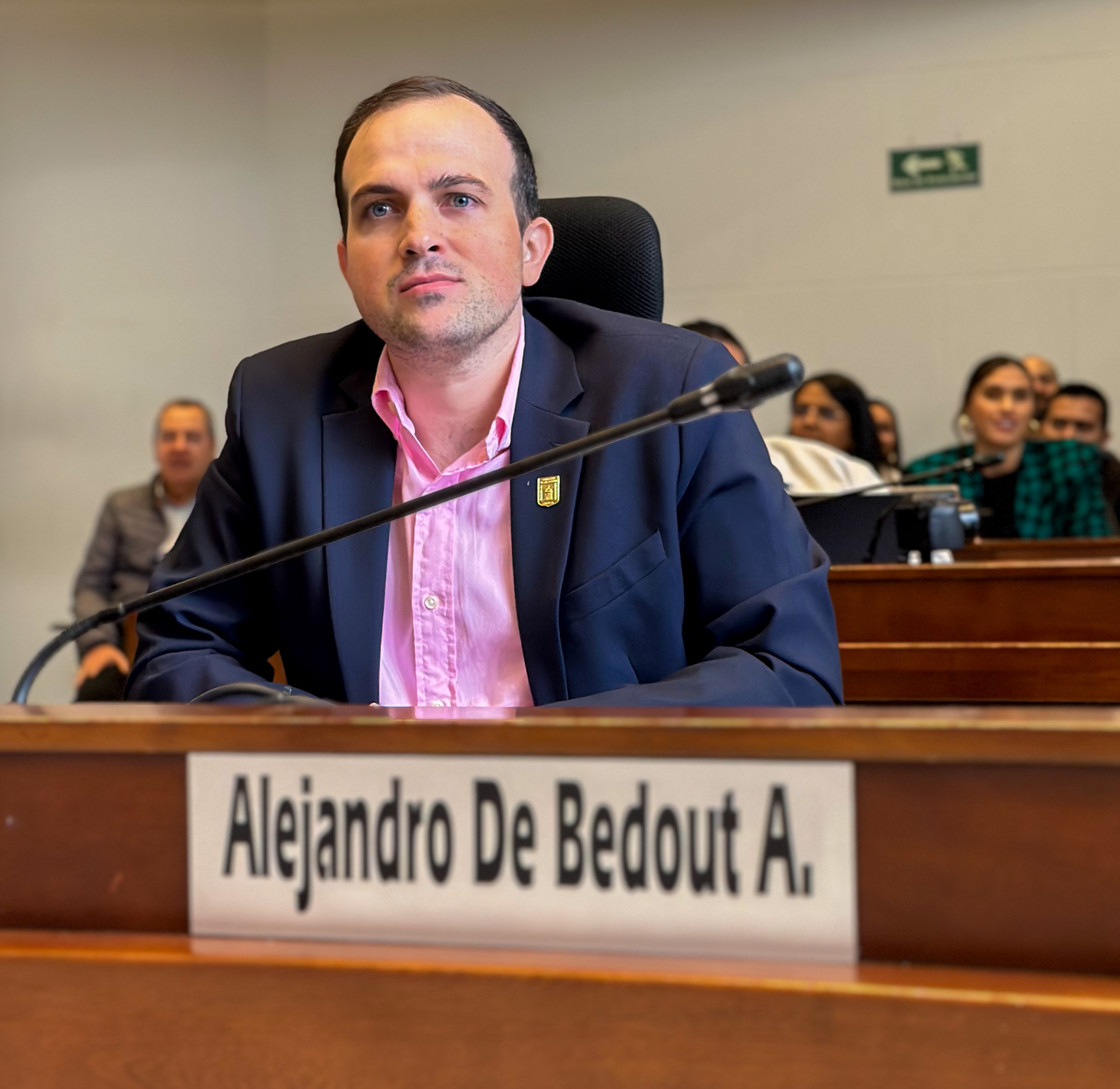 Concejal Alejandro De Bedout pone en marcha comisión accidental para hacer seguimiento a las obras de mantenimiento del Río Medellín.