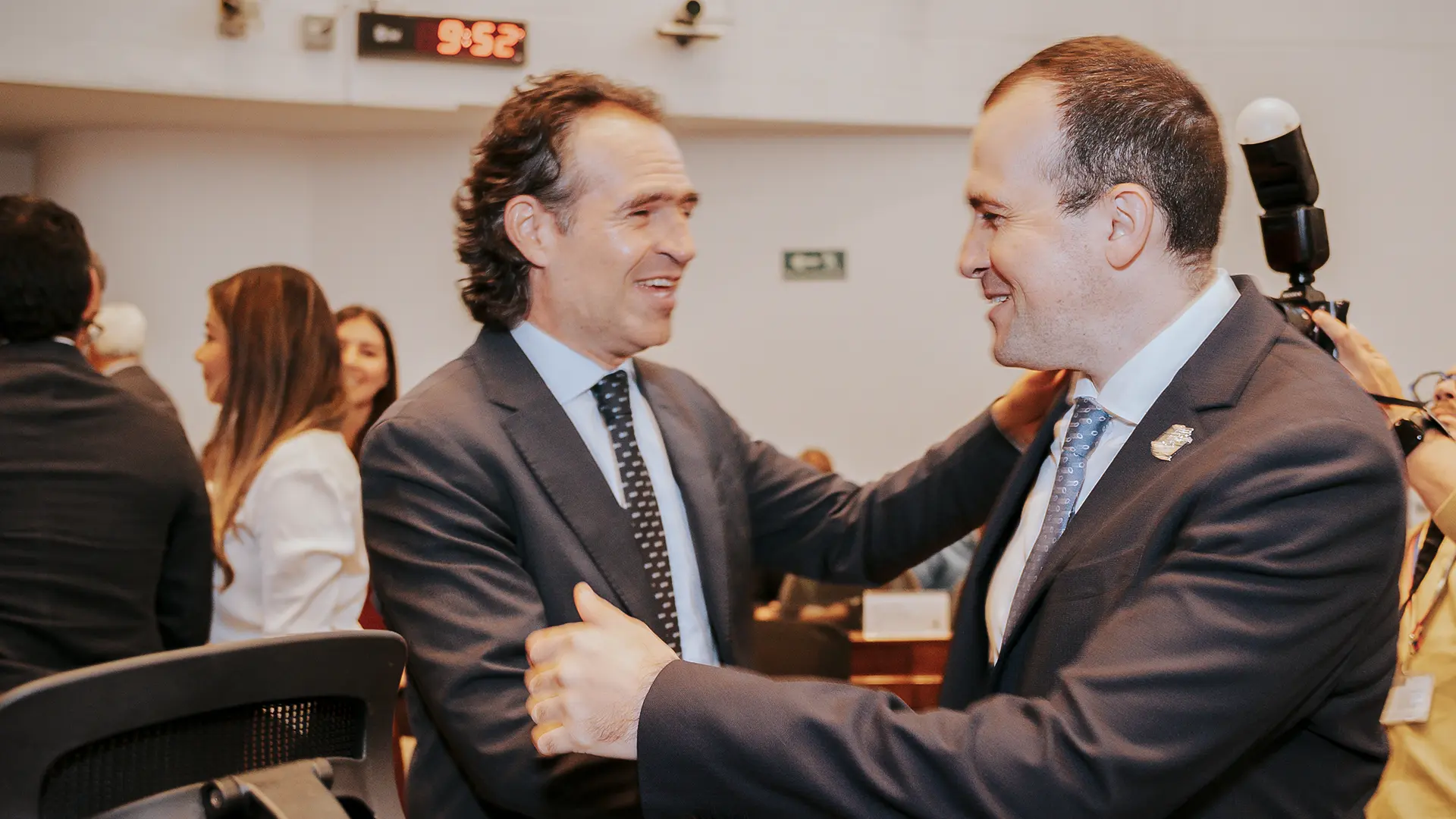 presidente del concejo de medellin alejandro de bedout arango-4